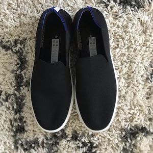 Rothy’s Sneaker-Black 8.5